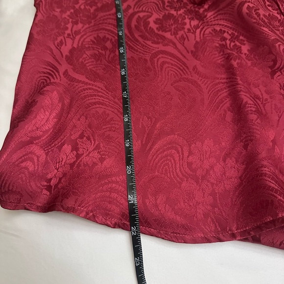 Paige $299 Ilara Jacquard 100% Silk Top Ruffle V-Neck Long Sleeve In Berry Jam - Picture 11 of 11